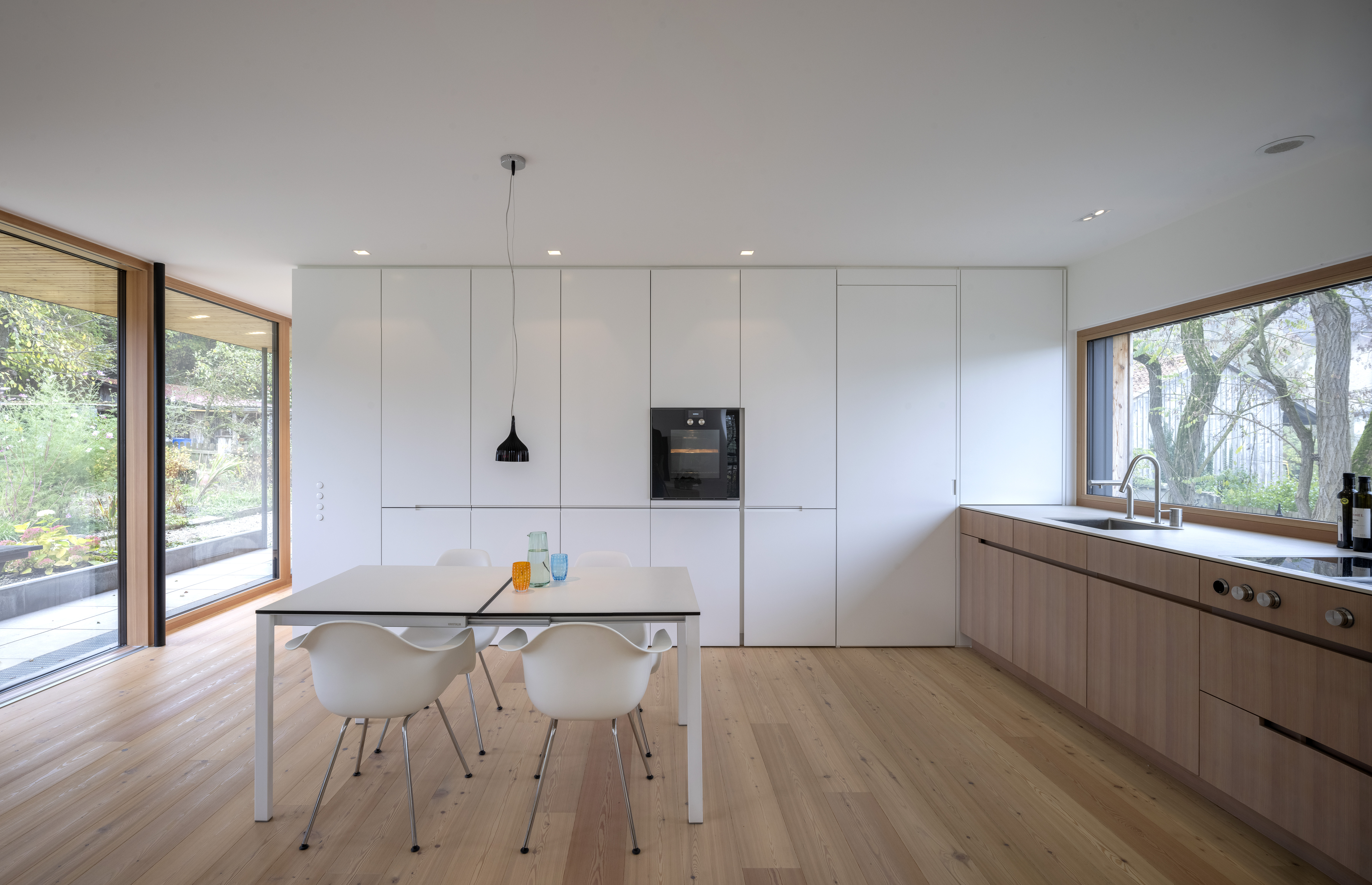 haus-t-header bad